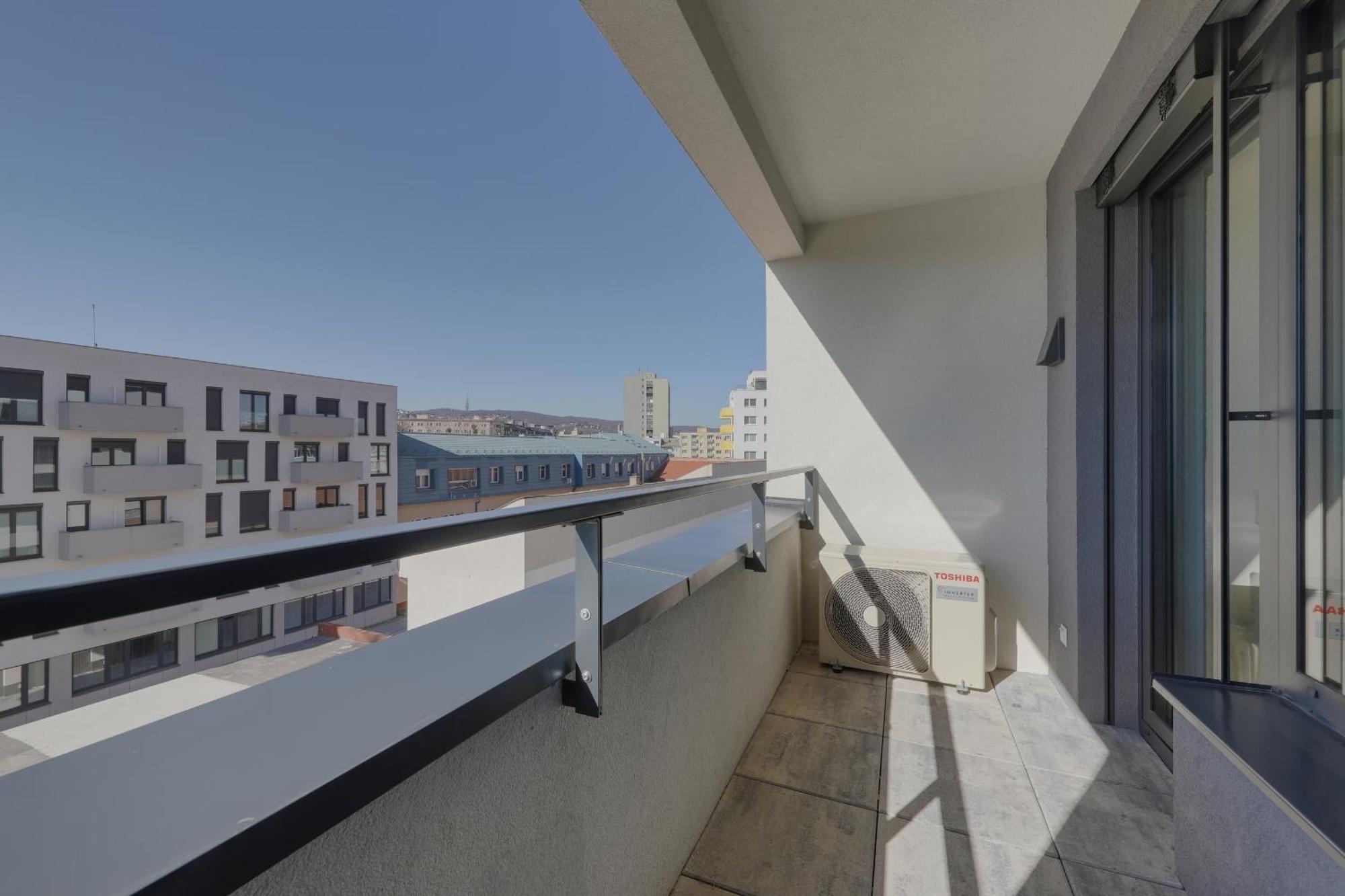 Bazova With Free Parking Apartament *