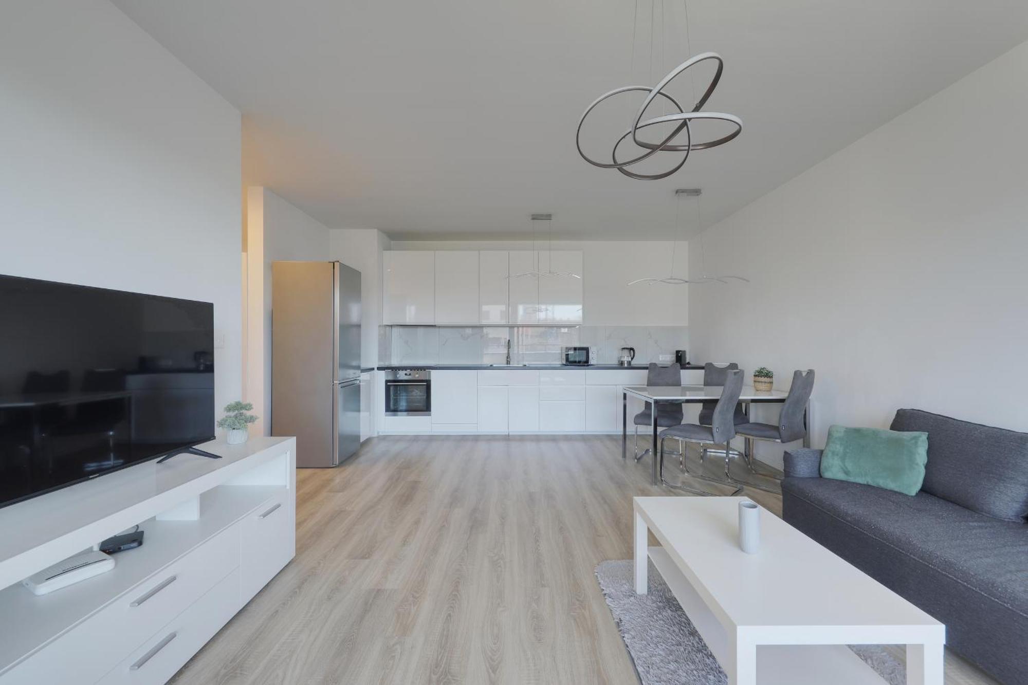 Bazova With Free Parking Apartament *